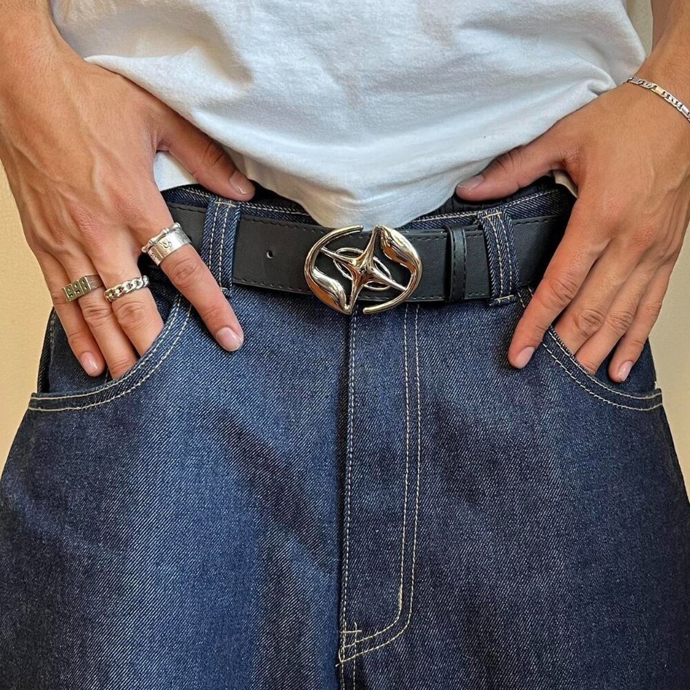 y2k 2000s chrome emblem black and silver grunge emo belt